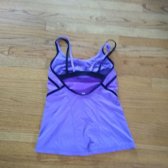Lulemon ignite tank purple EUC 6 - Picture 3 of 3